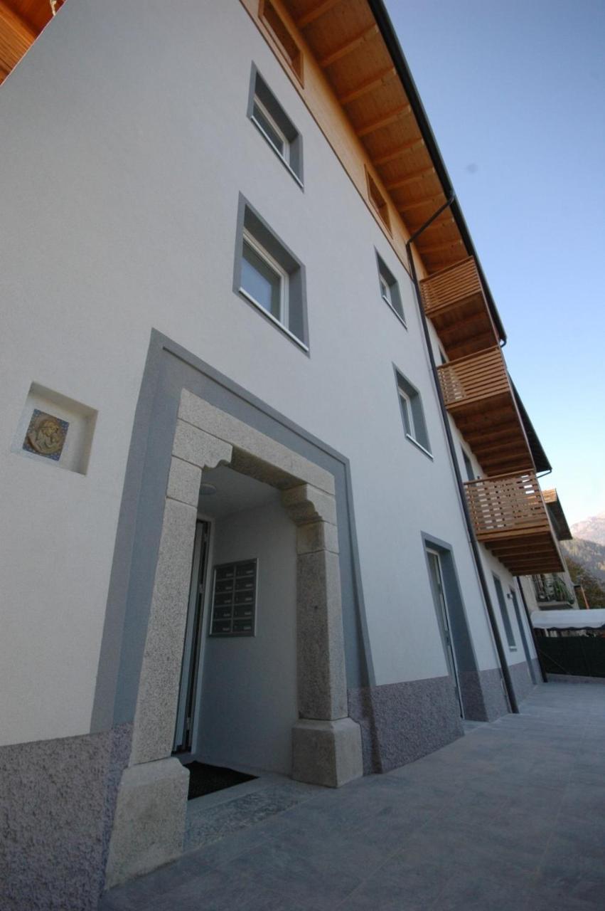 Residenza Castel Restor Comano Terme Exteriör bild